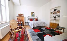 Beige And Red 3City Studio In Sopot With Outdoor Parking By Noclegi Renters