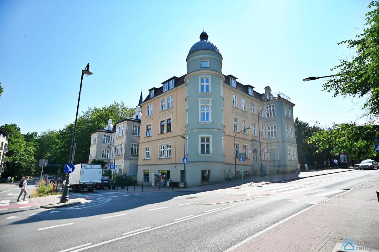 Beige And Red 3City Studio In Sopot With Outdoor Parking By Noclegi Renters Zewnętrze zdjęcie